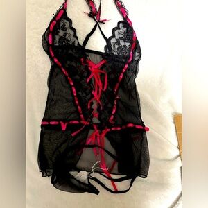 Unbranded Lingerie Set (Black & Pink)​​​